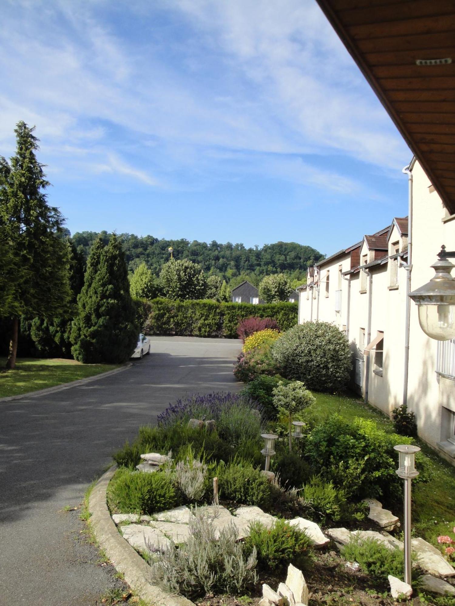 Hotel Le Drakkar Pont-Audemer Esterno foto